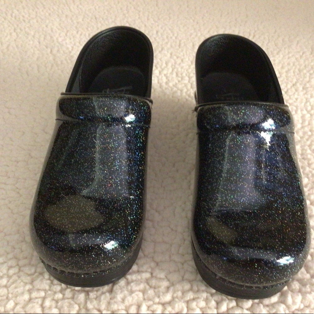 Dansko clogs womens
